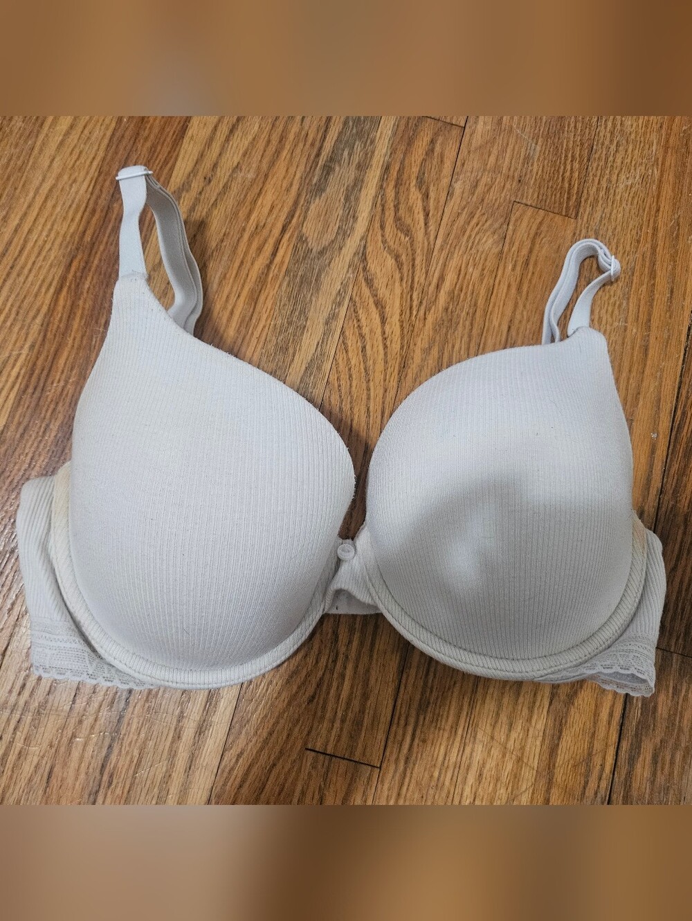 Victoria's Secret White Padded T-Shirt Bra Size 32DD